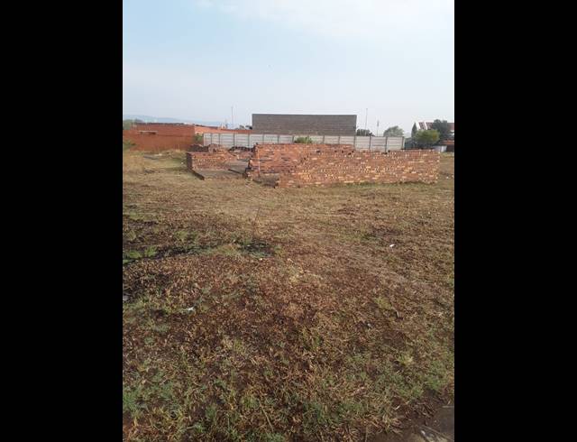 673M² VACANT LAND FOR SALE IN LENNOXTON